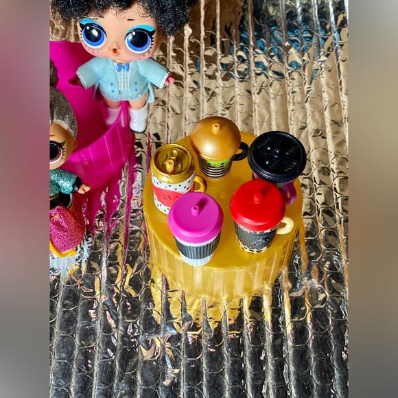LOL Surprise Dolls & Accessories Bundle - Picture 13 of 15